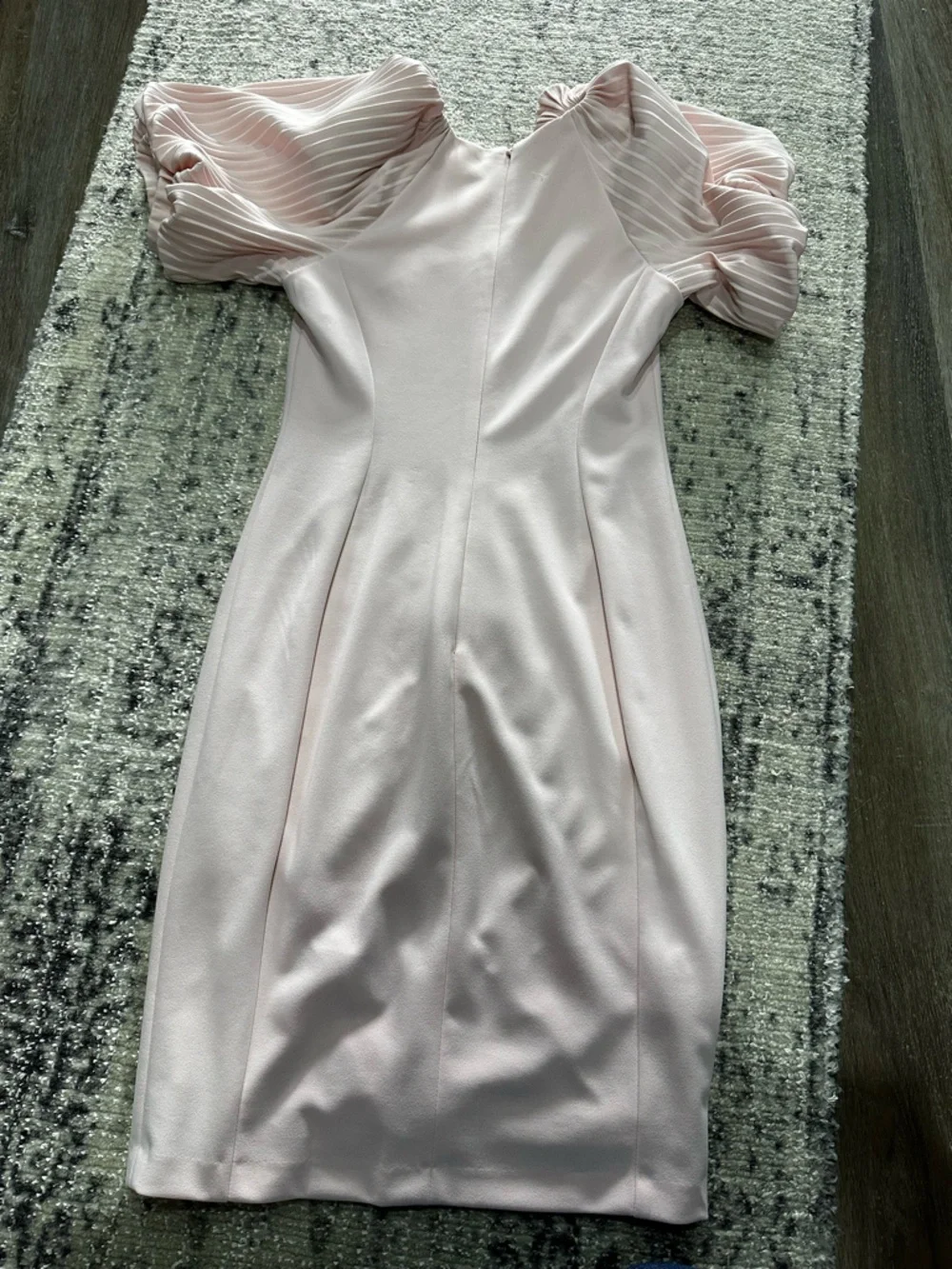 Calvin Klein Pleated Puff-Sleeve Midi Dress - Picture 7 of 11